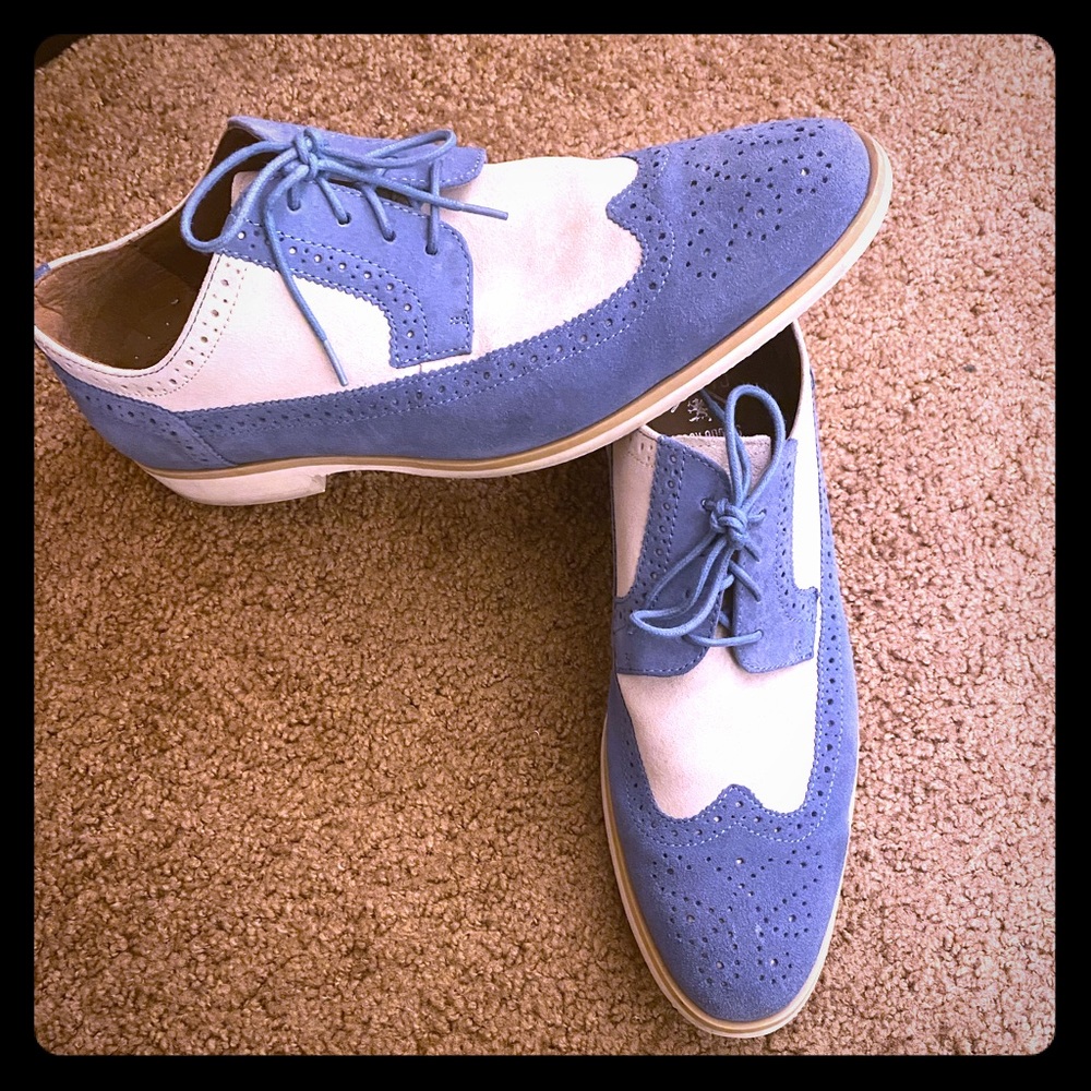 Men’s dress shoes